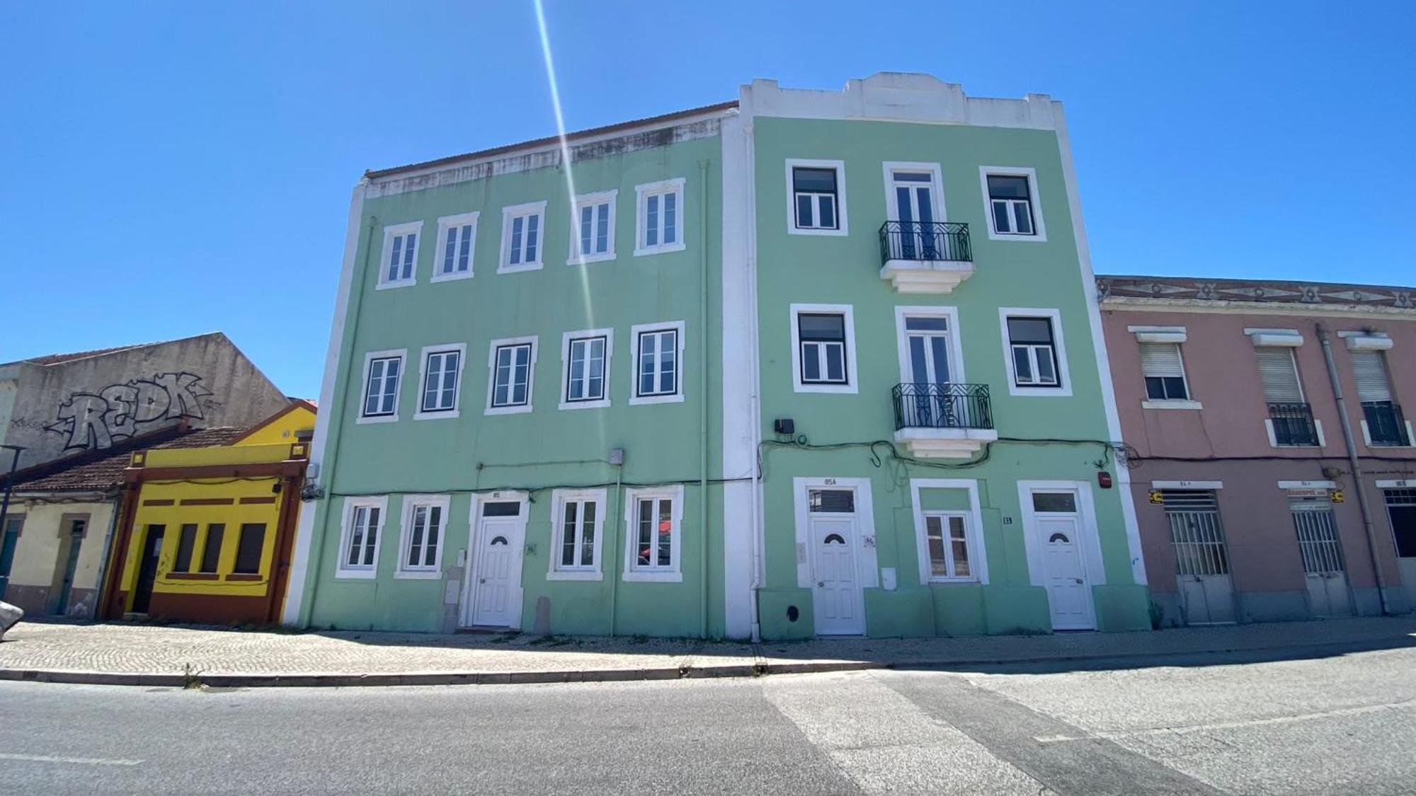 Serafina 2nd Floor 2br With Swimingpool * Lisboa