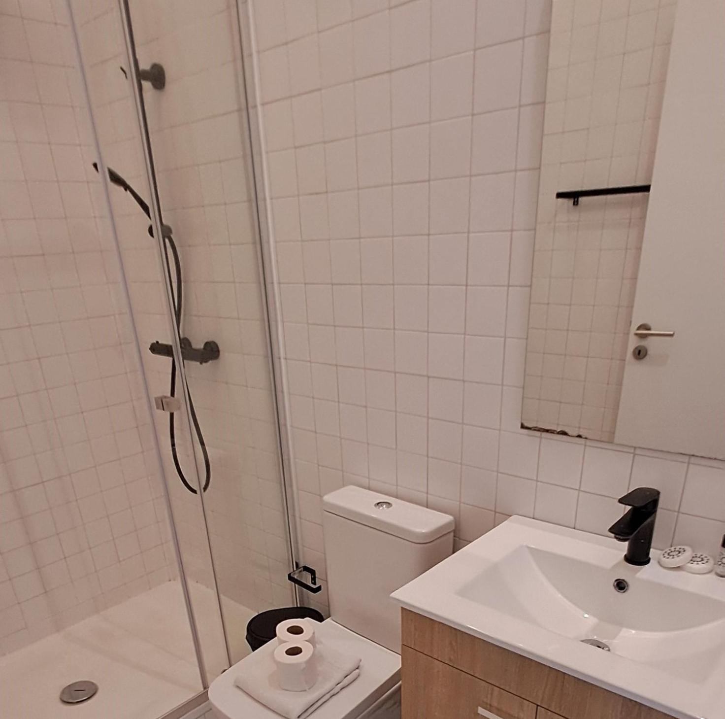 Serafina 2nd Floor 2br With Swimingpool Appartement
