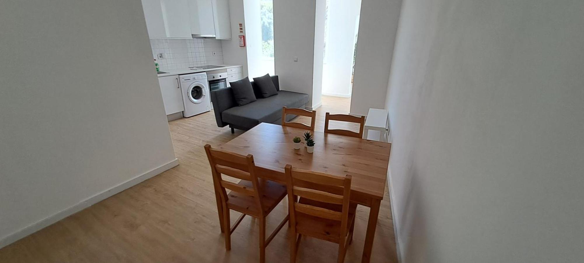 Serafina 2nd Floor 2br With Swimingpool Appartement *